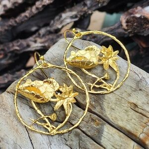 Johnny Was Jewelry Lotus Earrings Hypoallergenic 18K Gold Plated Hoops